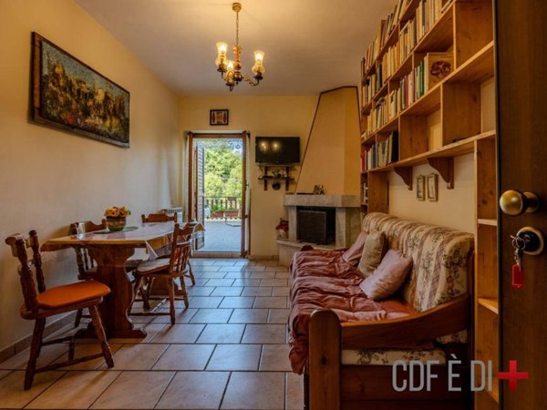 appartamento in vendita a Pozzaglia Sabina