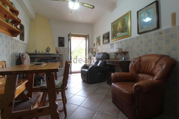 appartamento in vendita a Pozzaglia Sabina