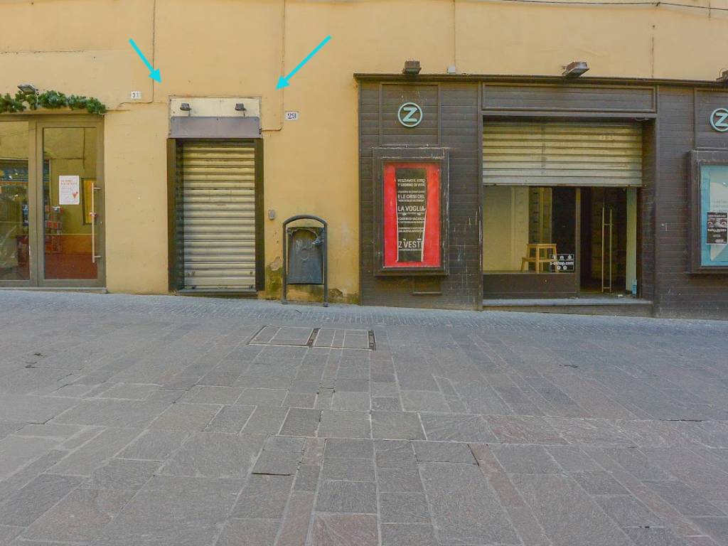 locale commerciale in vendita a Rieti