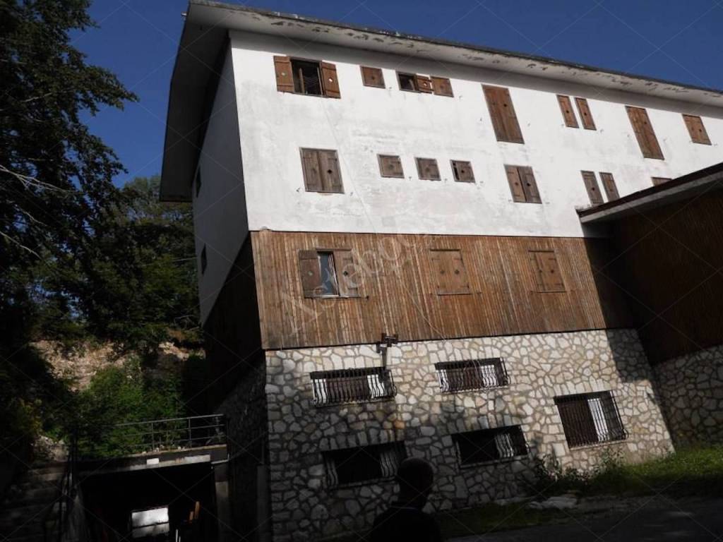 terreno edificabile in vendita a Rieti in zona Terminillo