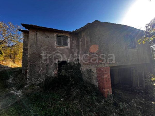 casa indipendente in vendita a Rieti in zona Poggio Fidoni