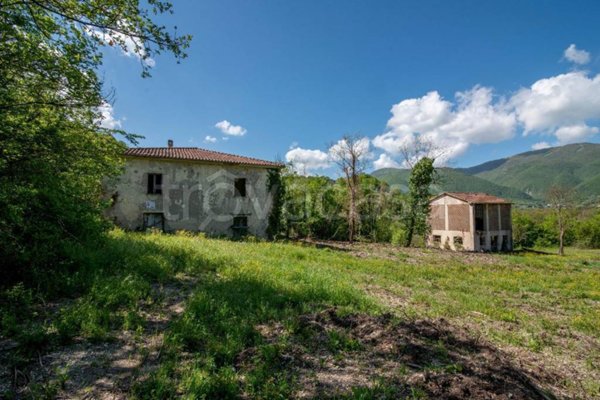 casa indipendente in vendita a Rieti in zona Poggio Fidoni