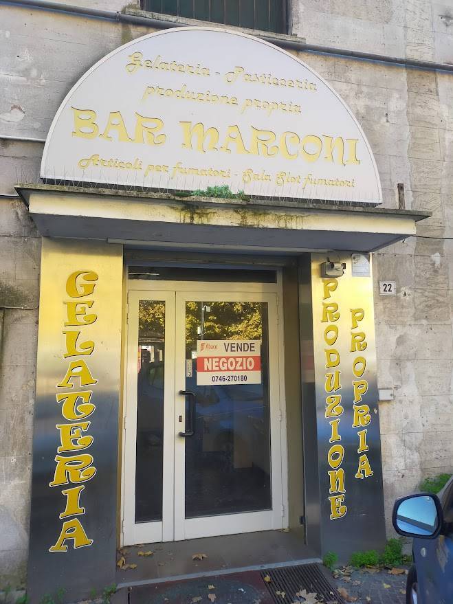 locale commerciale in vendita a Rieti in zona Campoloniano
