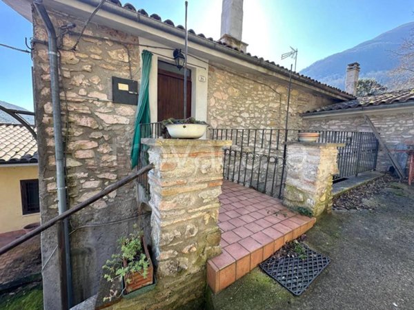 appartamento in vendita a Rieti in zona Moggio