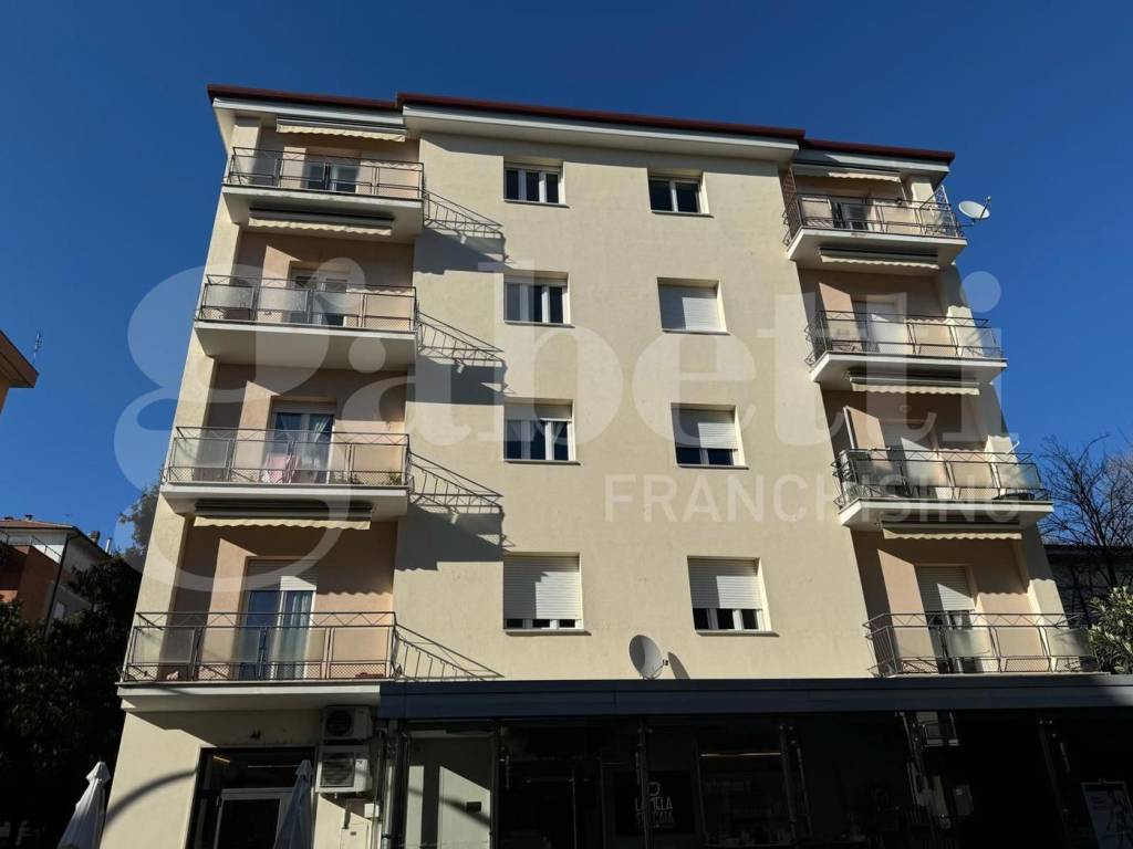 appartamento in vendita a Rieti in zona Viale Maraini