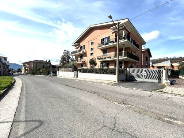 appartamento in vendita a Rieti in zona Lisciano