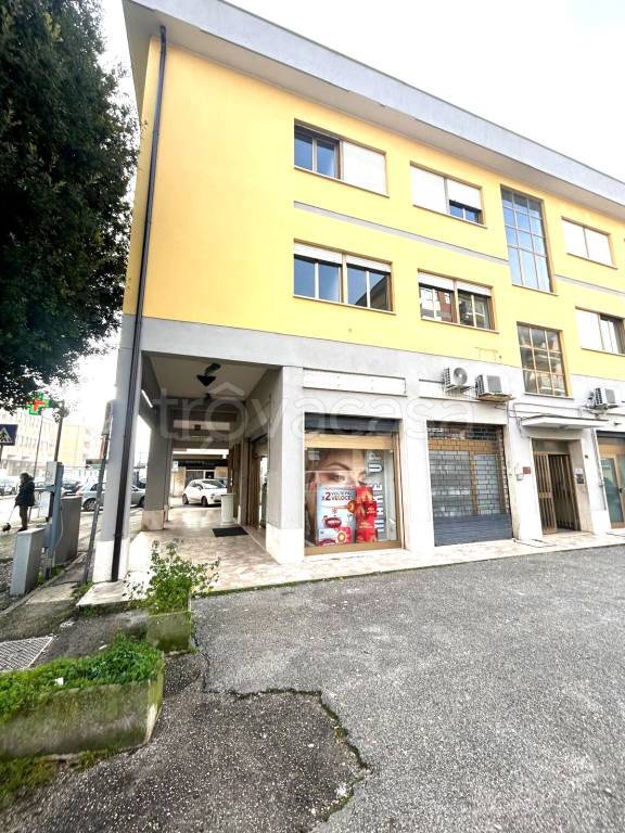 ufficio in vendita a Rieti