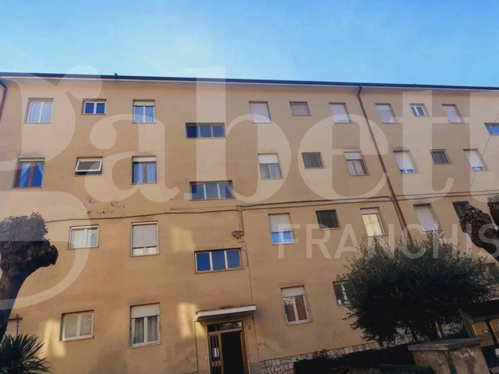 appartamento in vendita a Rieti in zona Viale Maraini