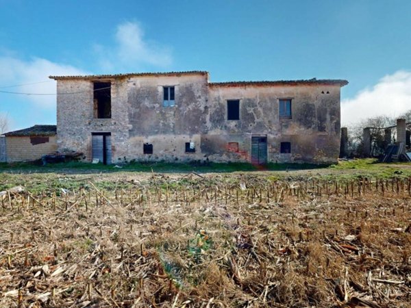 casa indipendente in vendita a Rieti in zona Centro Città