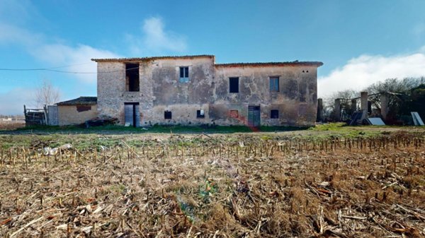 casa indipendente in vendita a Rieti in zona Centro Città