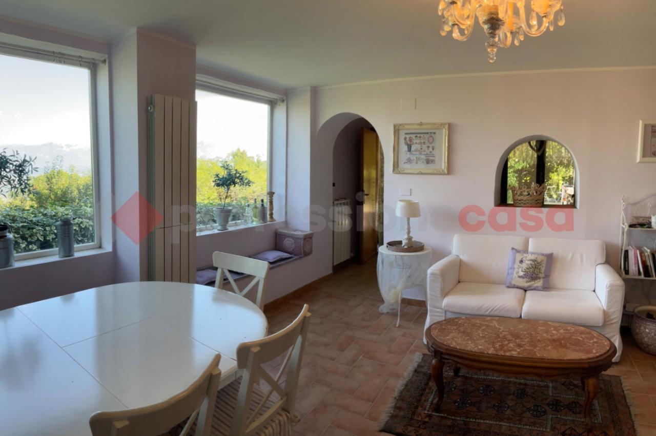 casa indipendente in vendita a Rieti in zona Terminillo