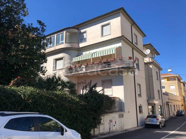 negozio in vendita a Rieti in zona Terminillo