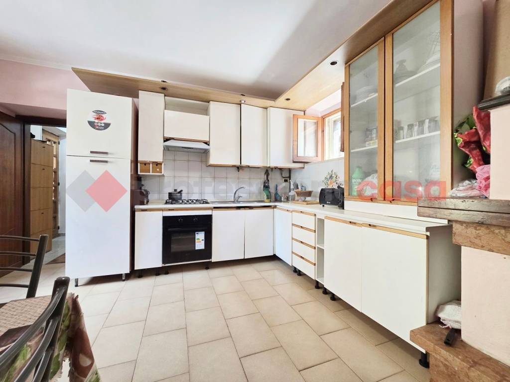 casa indipendente in vendita a Rieti in zona Casette