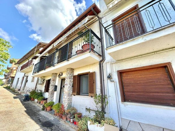 appartamento in vendita a Rieti in zona Lisciano