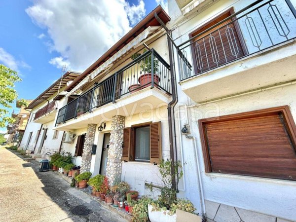 appartamento in vendita a Rieti in zona Lisciano