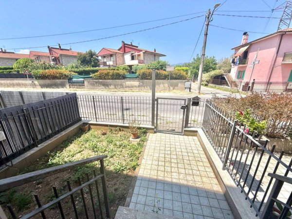 appartamento in vendita a Rieti in zona Quattro Strade