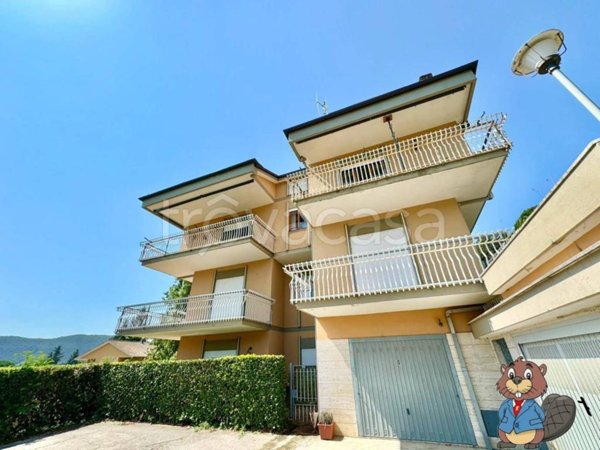 appartamento in vendita a Rieti in zona Campoloniano