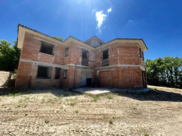 intera palazzina in vendita a Rieti