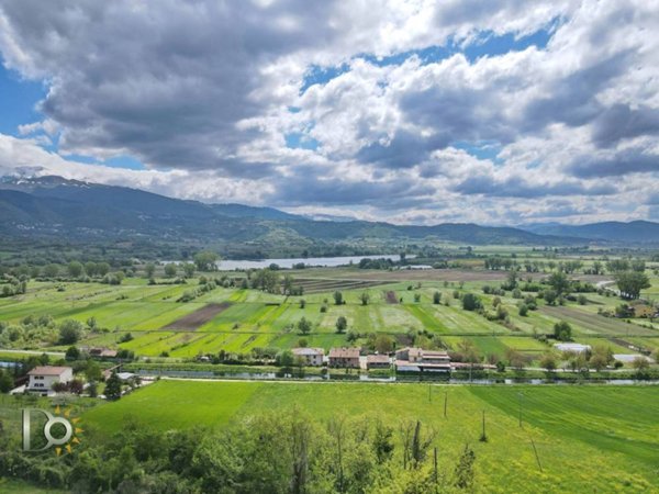 casa indipendente in vendita a Rieti in zona Centro Città