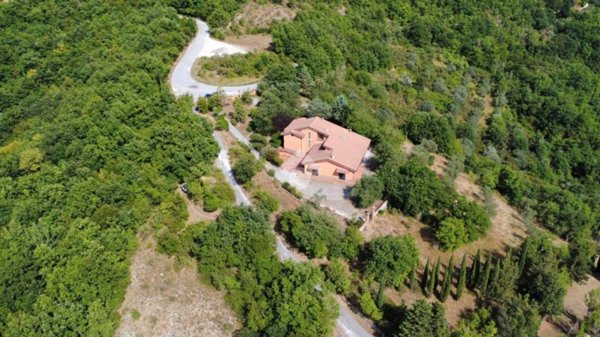 casa indipendente in vendita a Rieti in zona Poggio Fidoni