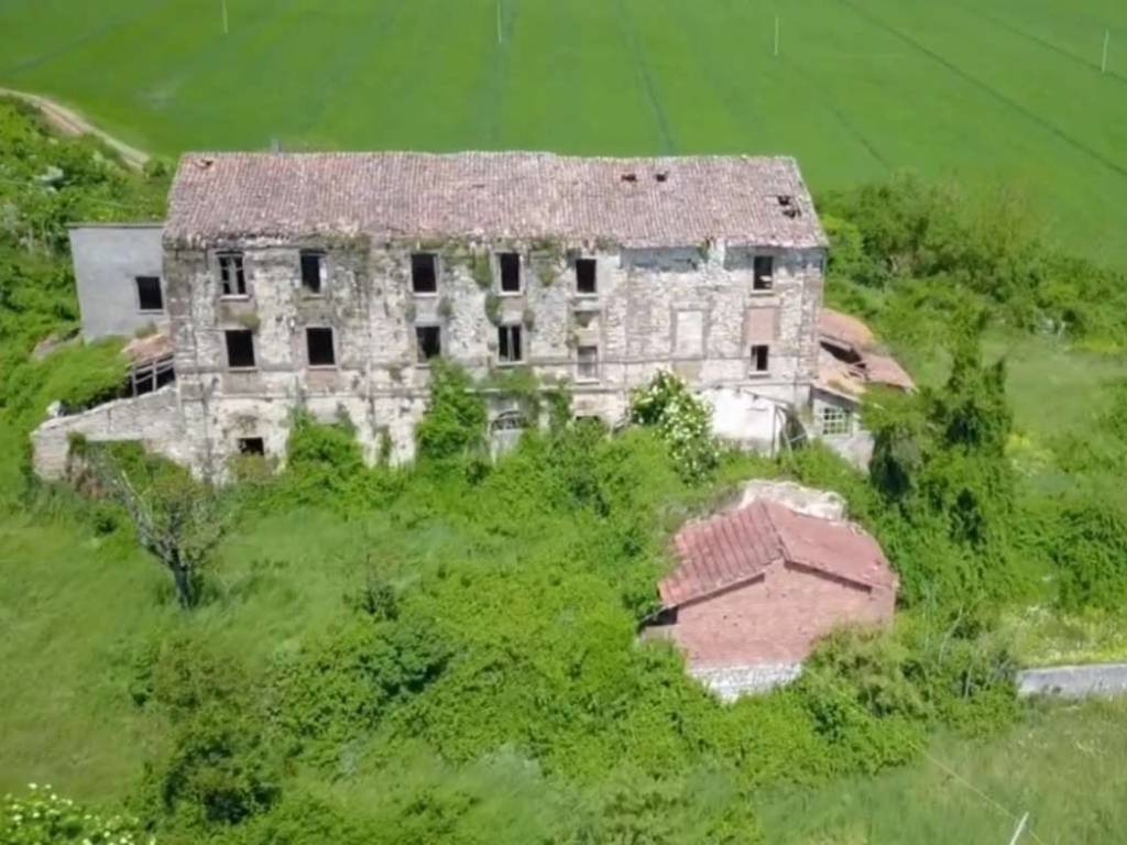 negozio in vendita a Rieti