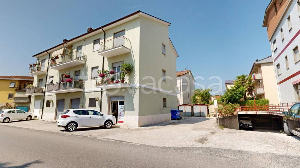quadrivano in vendita a Rieti