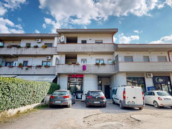 appartamento in vendita a Rieti in zona Campoloniano