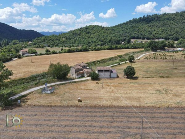 casa indipendente in vendita a Rieti