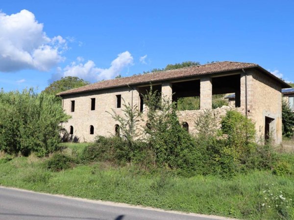 casa indipendente in vendita a Rieti in zona Centro Città