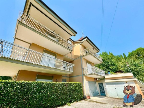 appartamento in vendita a Rieti in zona Campoloniano