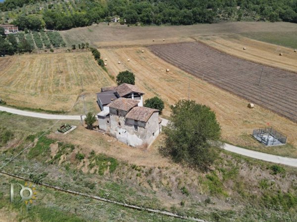casa indipendente in vendita a Rieti in zona Centro Città