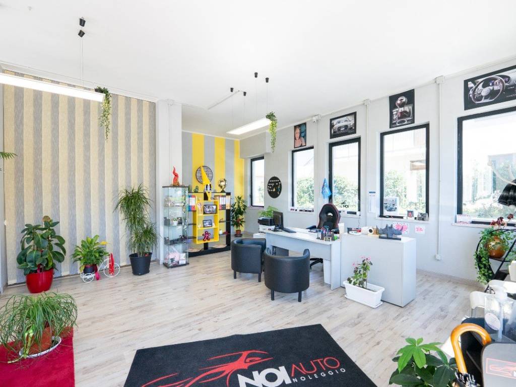 negozio in vendita a Rieti in zona Terminillo