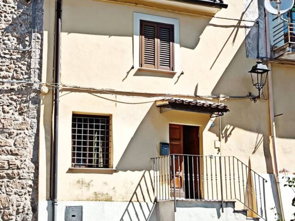 casa indipendente in vendita a Rieti in zona Centro Città