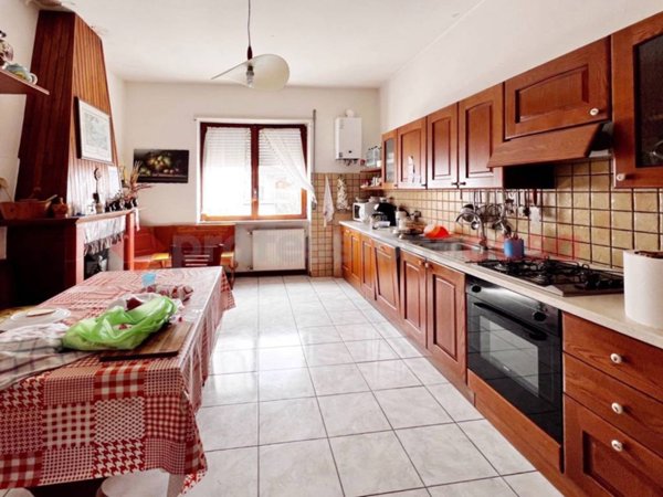 appartamento in vendita a Rieti in zona Vazia