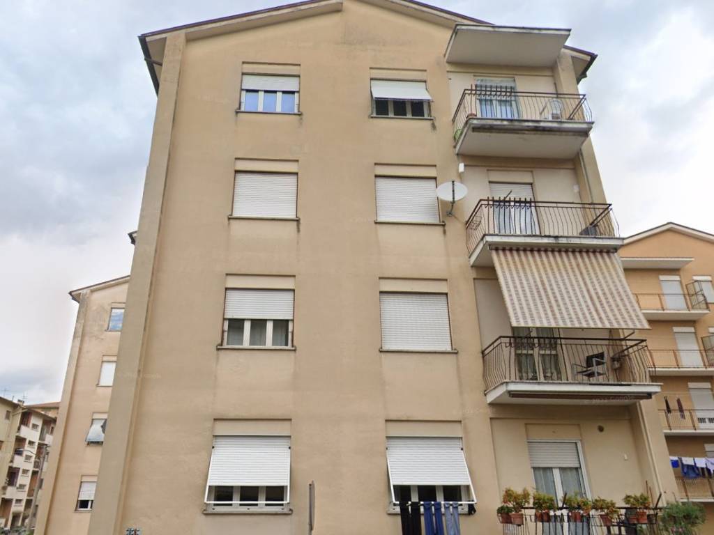 appartamento in vendita a Rieti in zona Viale Maraini