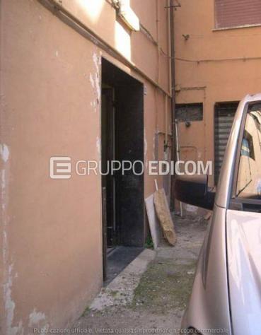 locale commerciale in vendita a Rieti