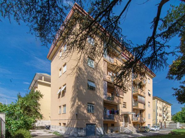 appartamento in vendita a Rieti in zona Viale Maraini