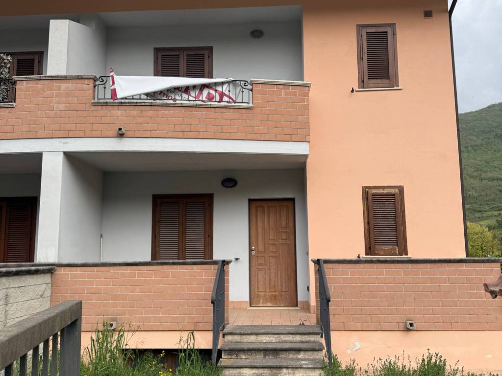 casa indipendente in vendita a Rieti in zona Maglianello Basso