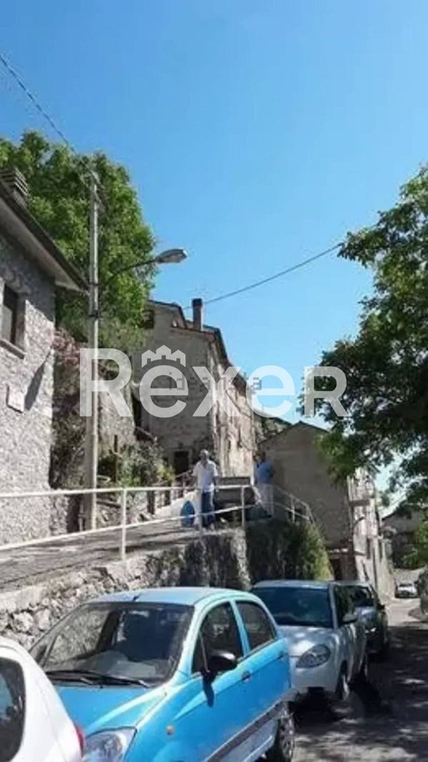 appartamento in vendita a Rieti in zona Vazia