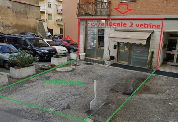 locale commerciale in vendita a Rieti in zona Centro Città