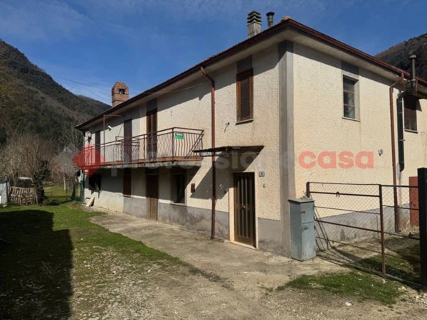 appartamento in vendita a Rieti in zona Casette