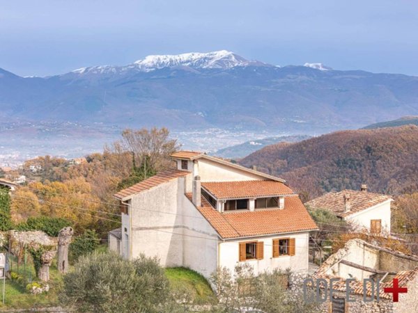 casa indipendente in vendita a Rieti in zona Terminillo