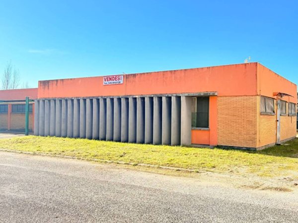 locale commerciale in vendita a Rieti in zona Cittaducale