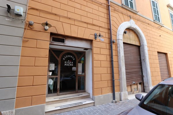 negozio in vendita a Rieti in zona Centro Città
