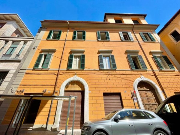 negozio in vendita a Rieti in zona Centro Città