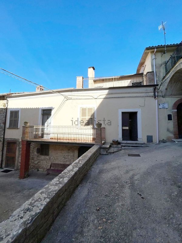 pentavano in vendita a Rieti