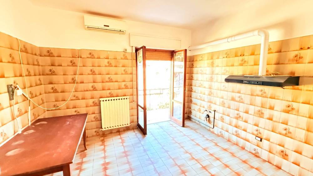 casa indipendente in vendita a Rieti