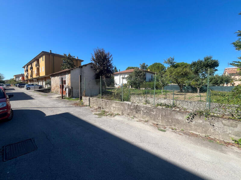 terreno agricolo in vendita a Rieti in zona Quattro Strade