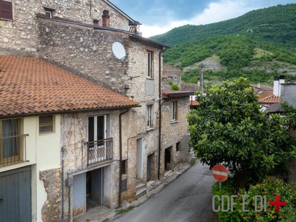 appartamento in vendita a Rieti in zona San Giovanni Reatino