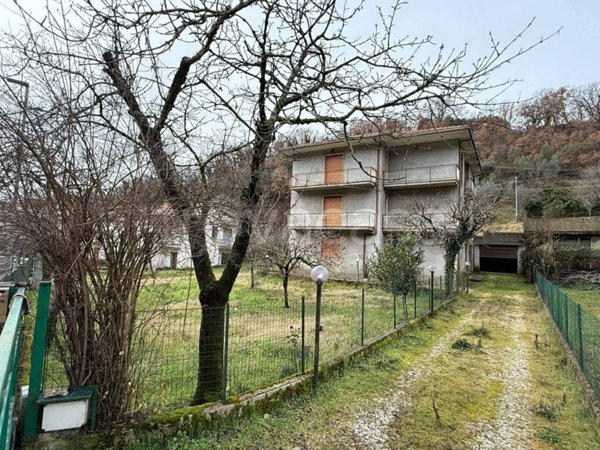 appartamento in vendita a Rieti in zona Lisciano